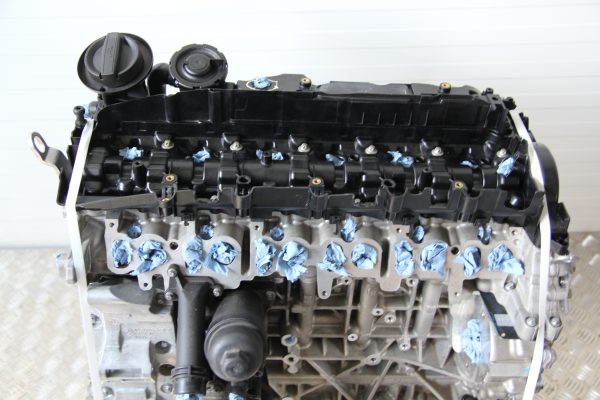 BMW 335d Engine N57D30B - Image 4